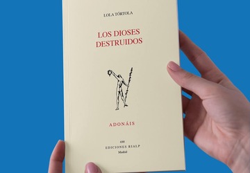 Lola Tórtola, Premio Nacional de Poesía Joven por 'Los dioses destruidos'